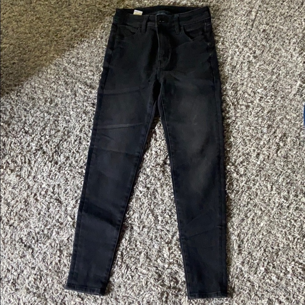 black skinny jeans